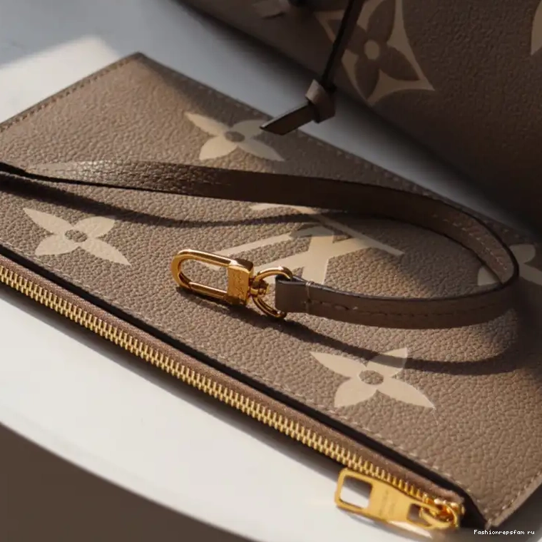 Fashionrepsfam ru 2302HT0028 Bag LV 0520